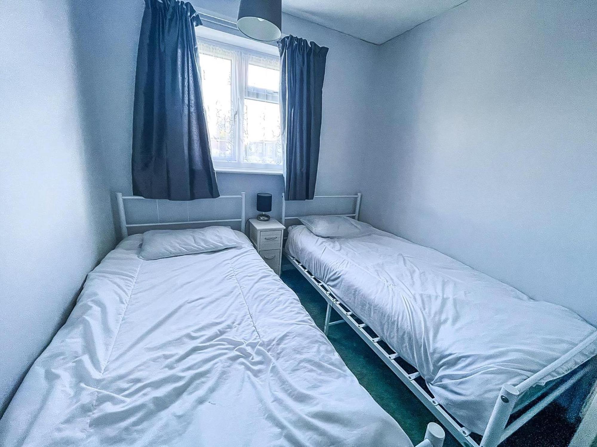 8 Berth Chalet To Hire At Bermuda Holiday Park Nearby Hemsby Beach Ref 18127B المظهر الخارجي الصورة